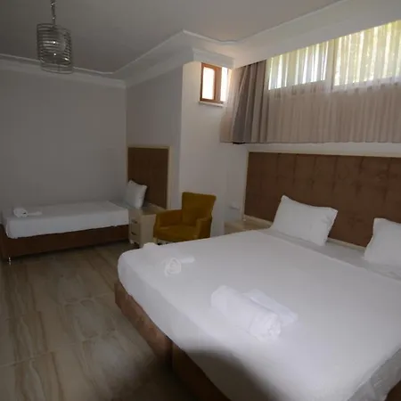 Funda Otel 3*